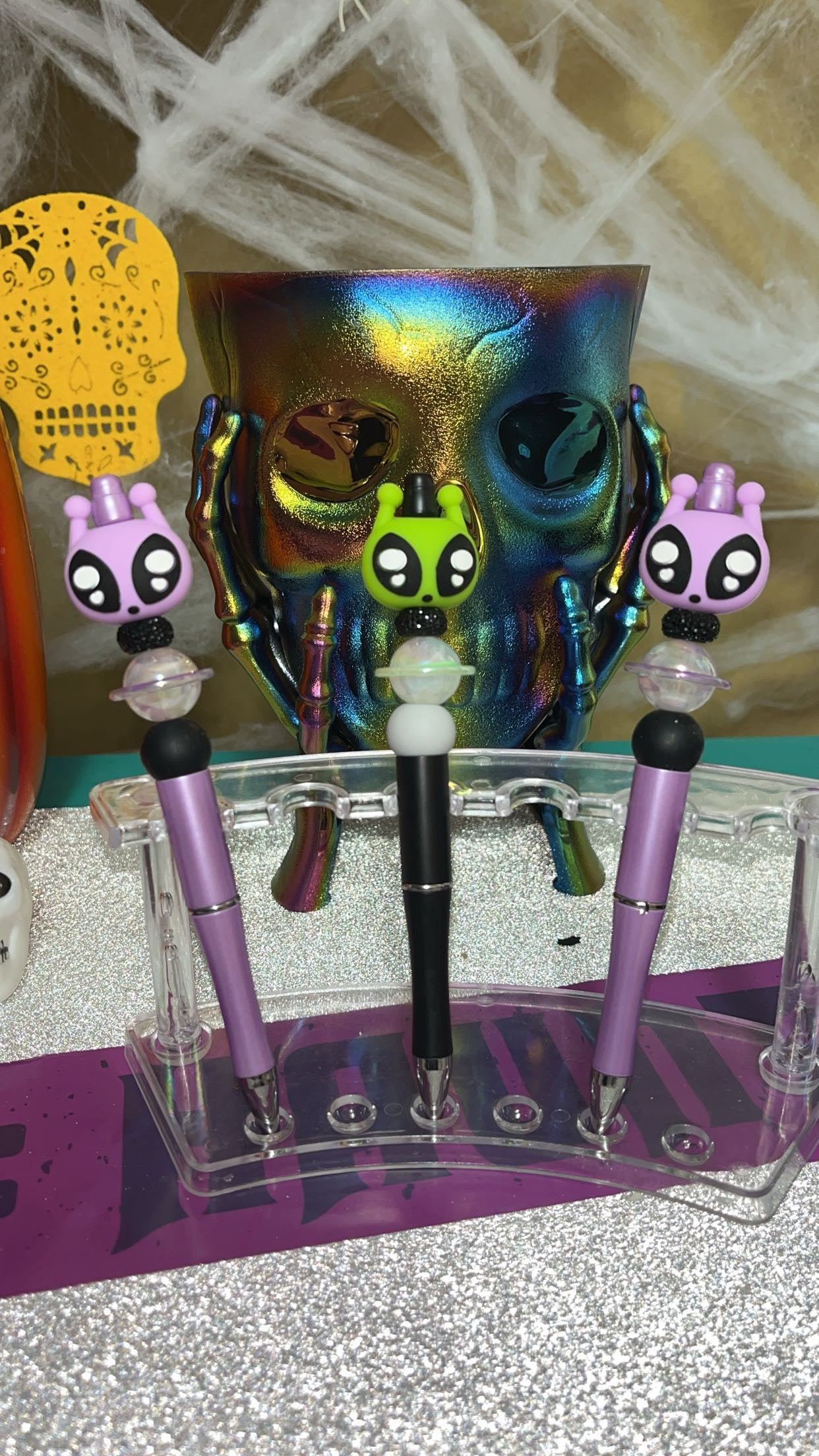 Alien Pens
